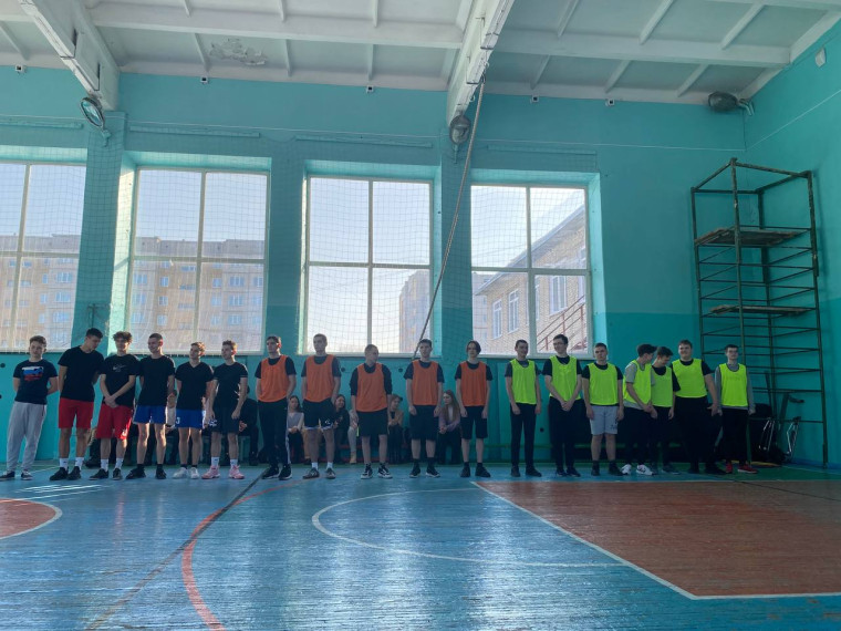 22 февраля в Гимназии прошли военно-спортивные соревнования, среди учащихся 10-11 классов..
