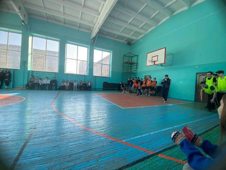 22 февраля в Гимназии прошли военно-спортивные соревнования, среди учащихся 10-11 классов..